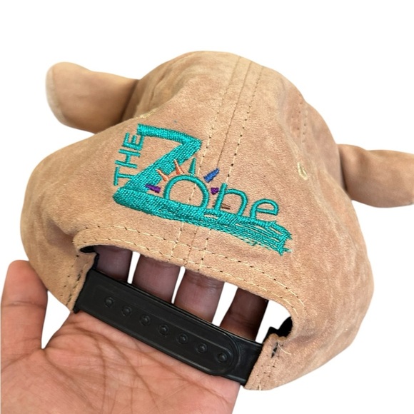 Tan Lion Face Cap - Picture 3 of 3